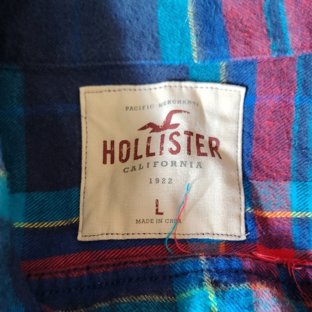 Hollister Men's Casual Button Down Shirt - Blue and Red Plaid